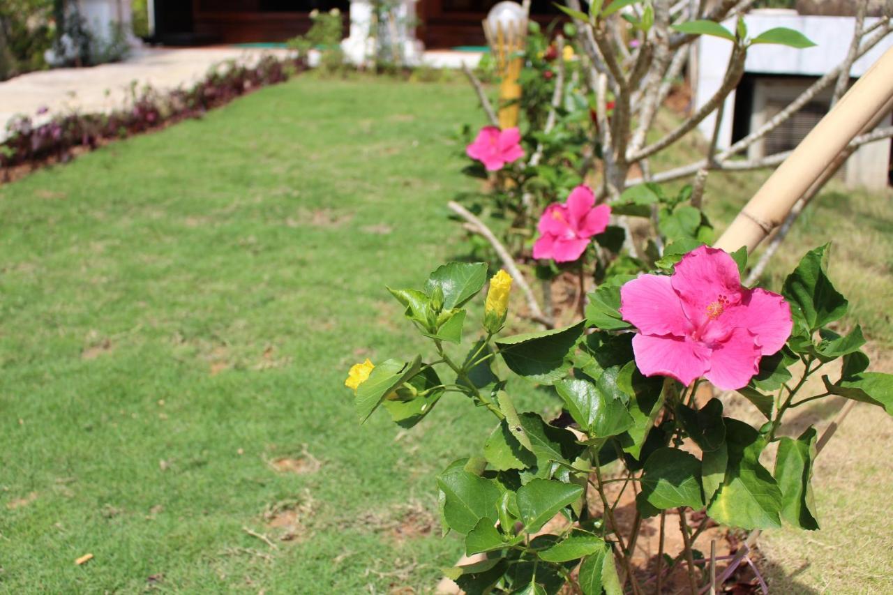 Ancient Village Phu Quoc Resort Екстер'єр фото