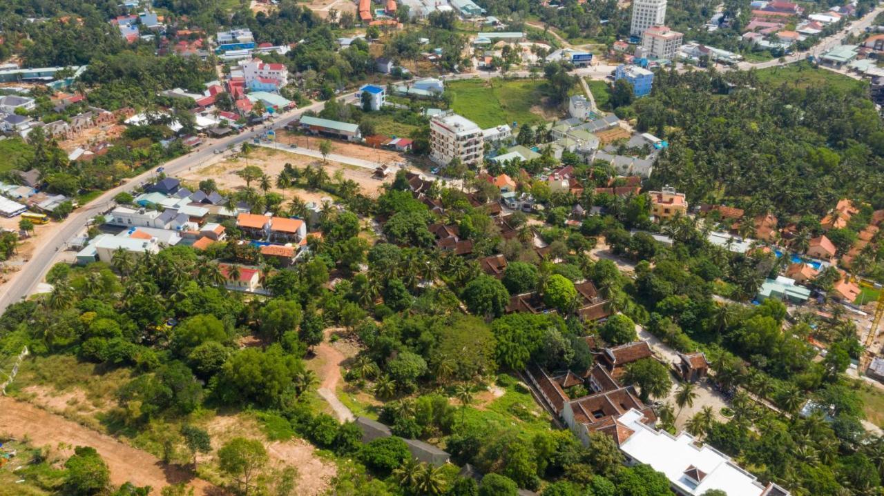 Ancient Village Phu Quoc Resort Екстер'єр фото