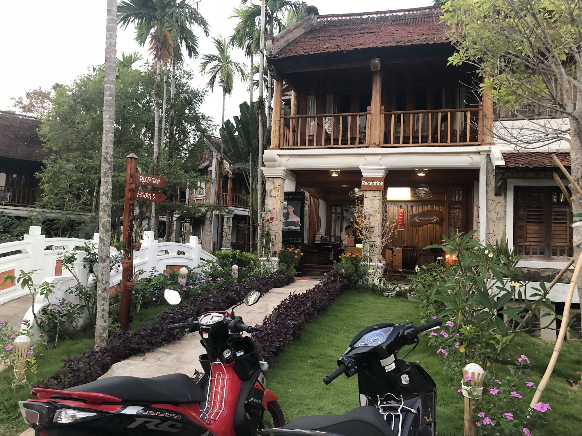 Ancient Village Phu Quoc Resort Екстер'єр фото
